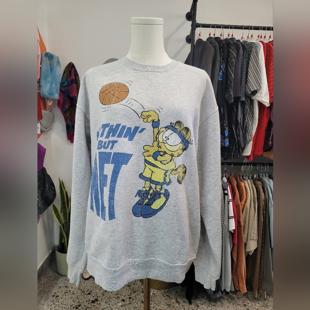 Garfield Gray Graphic Vintage Men's Crewneck